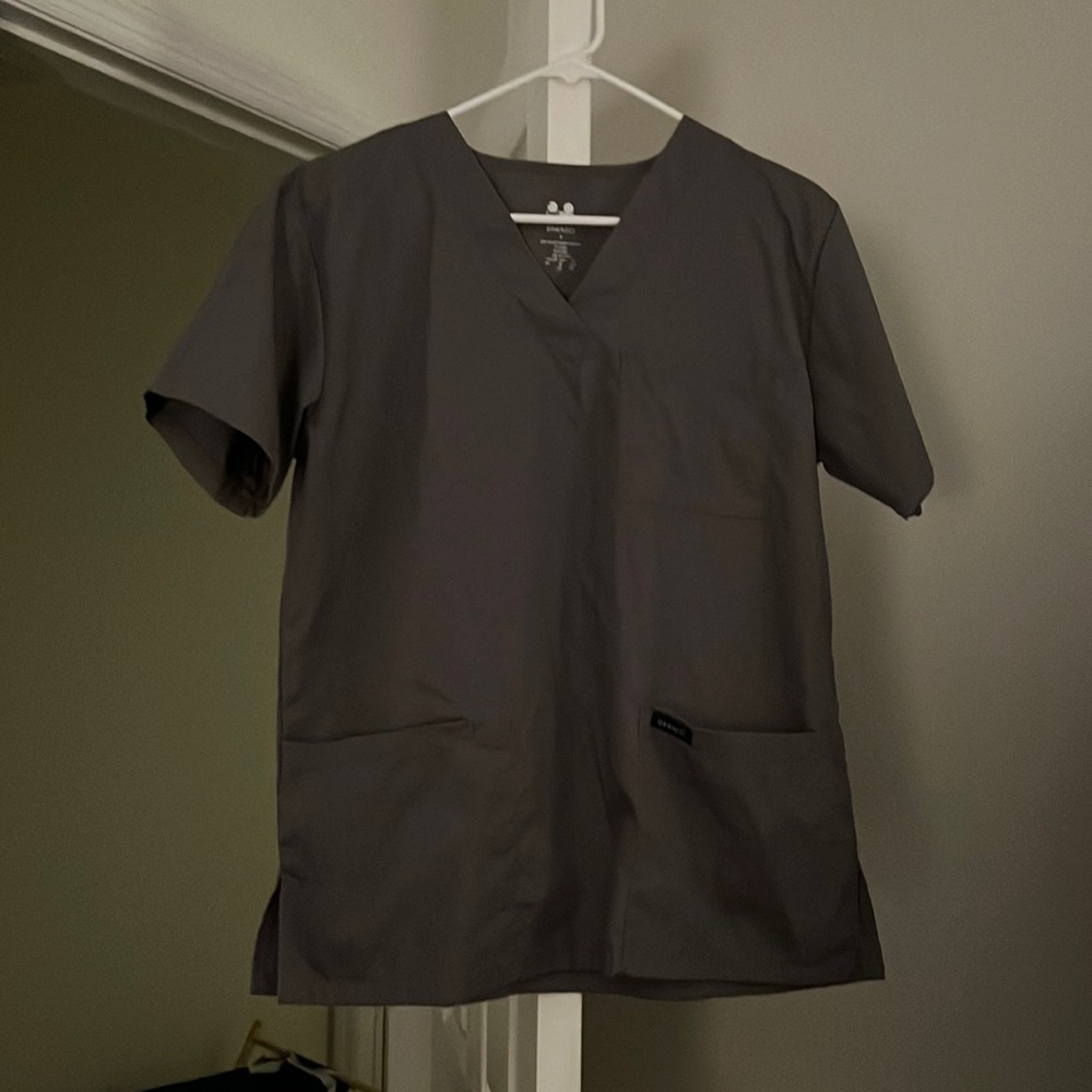 Women’s scrub set